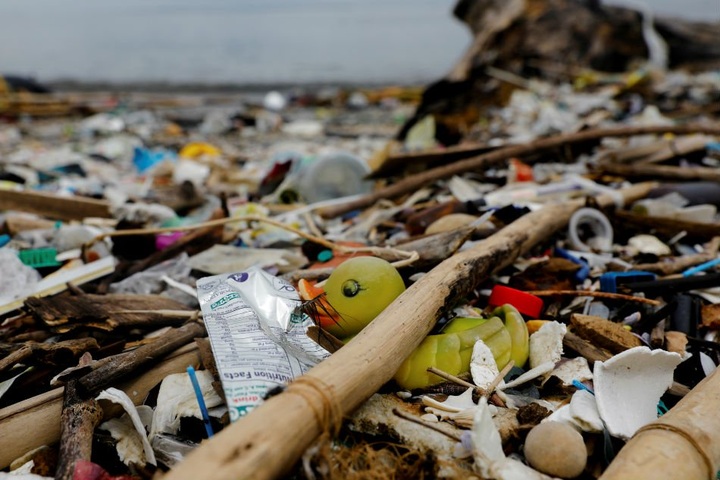 Scientists to harness the sun to break down plastic - 1