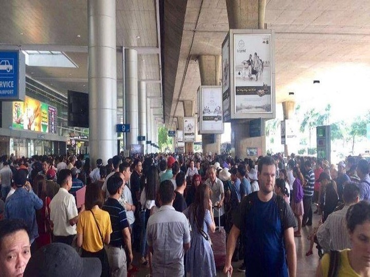 Speaker announcements to be stopped at Tan Son Nhat Airport - 1