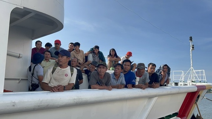 Search ends for missing Quang Nam fishermen - 1 Search ends for missing Quang Nam fishermen - 1