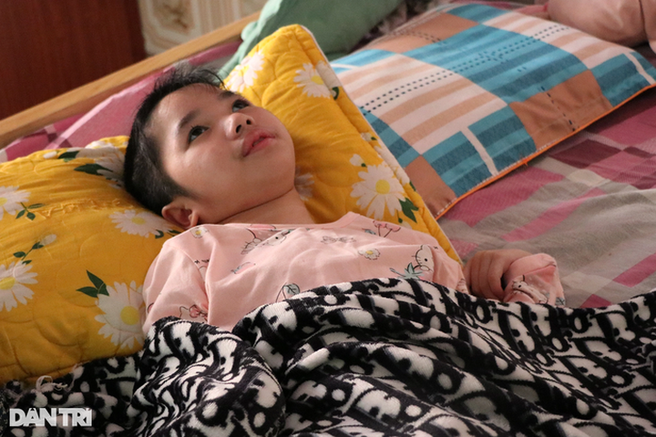 Man seeks community support for ailing wife and children - 3 Man seeks community support for ailing wife and children - 3