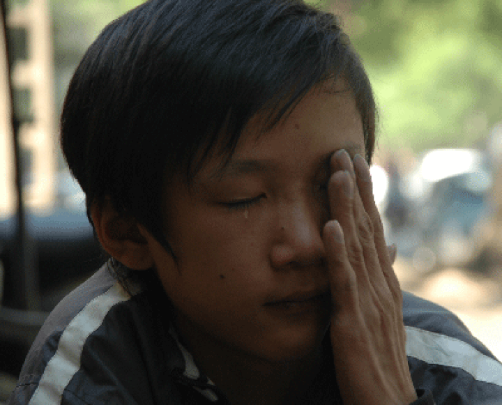 Shoeshine boy has better life after receiving support - 3