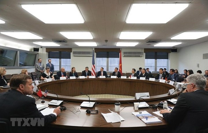 Vietnam, US vow to deepen cooperation in energy security - 1