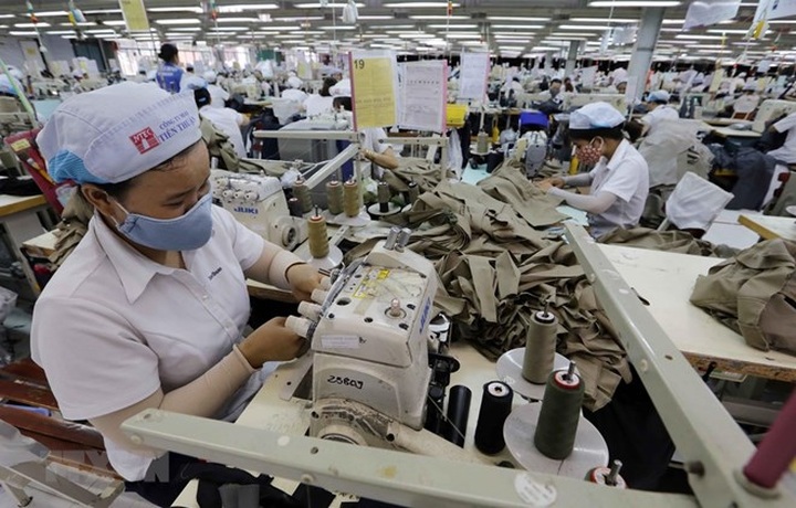 European firms considers Vietnam feasible investment destination - 1