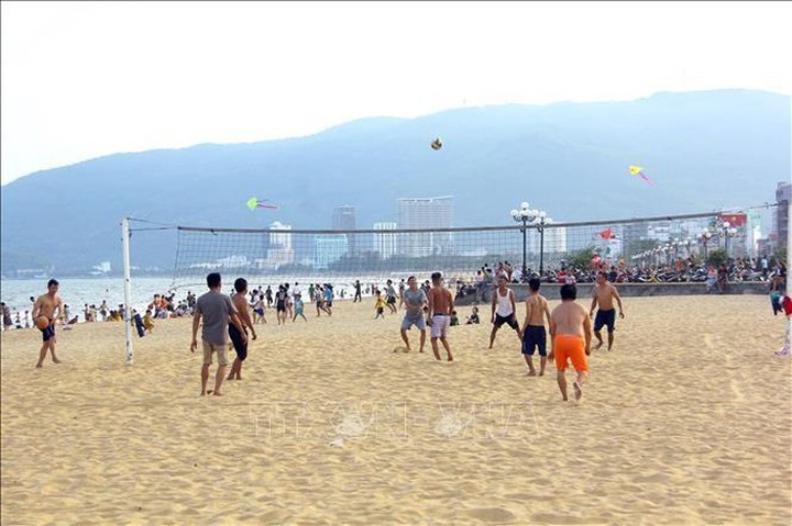 Quy Nhon to use coastal lands for public constructions - 1