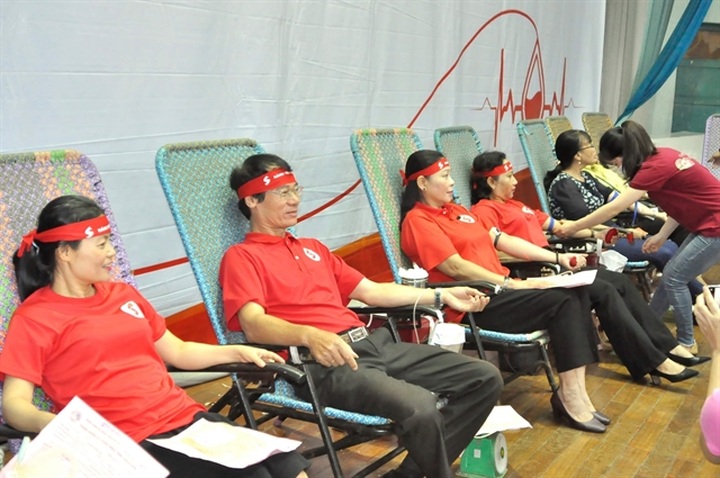 10,000 units of blood donated nationwide in one month - 1