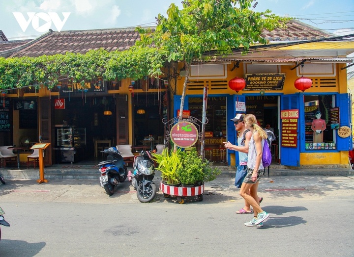 Vietnam rejects Mirror news about travel restrictions to Britons - 1