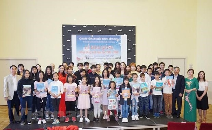 Free Vietnamese-language course held in Czech Republic’s city - 1