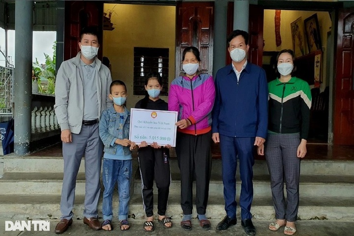 Dantri/DTiNews readers support two poor children in Ha Tinh - 2