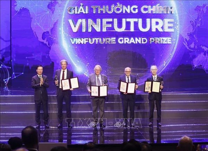 VinFuture Prize 2023 honours 4 scientists with breakthrough inventions in green energy - 1 VinFuture Prize 2023 honours 4 scientists with breakthrough inventions in green energy - 1