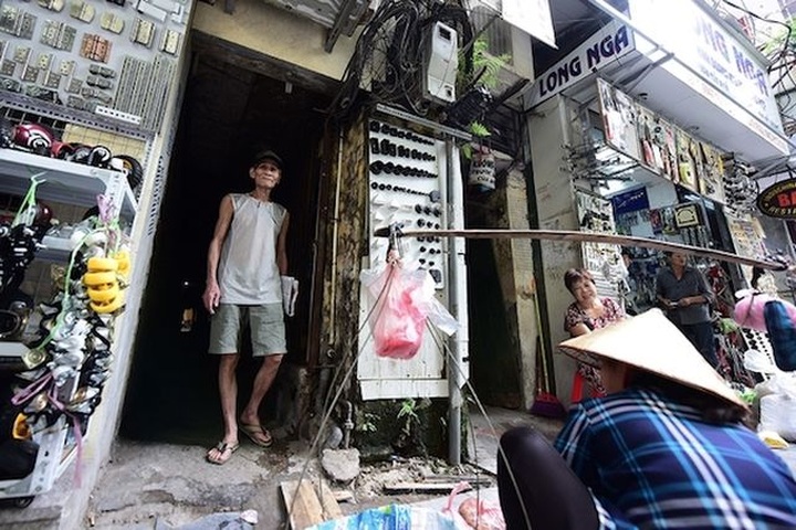 Hanoi's Old Quarter relocation project restarted - 1