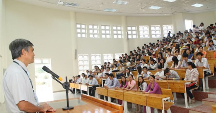 Lecturers earn more as universities get self-financing autonomy - 1