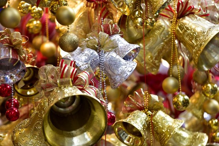 Christmas atmosphere on Hang Ma Street - 2