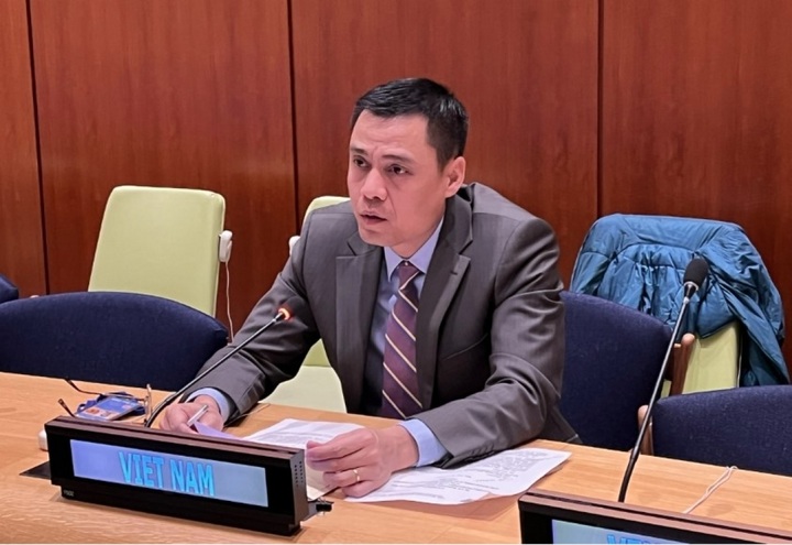 Vietnam calls for international solidarity to ensure financing for development - 1