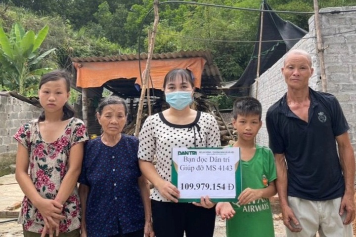 Readers help build new houses for poor families - 1