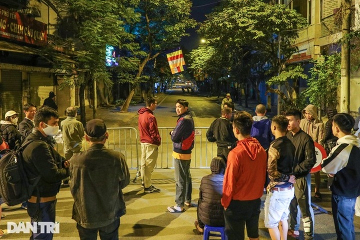 340-kilo bomb removed from Hanoi street - 4 340-kilo bomb removed from Hanoi street - 4