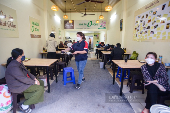Hanoi vegetarian restaurant offers free meals - 1
