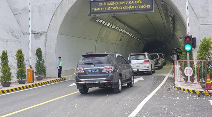 Newly-opened tunnel to collect fees from next month - 1