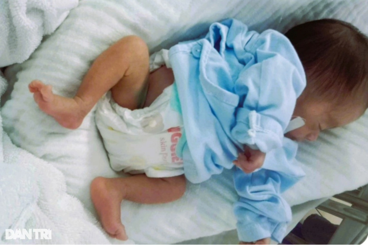 Poor Nghe An woman seeks help for ailing children - 2 Poor Nghe An woman seeks help for ailing children - 2