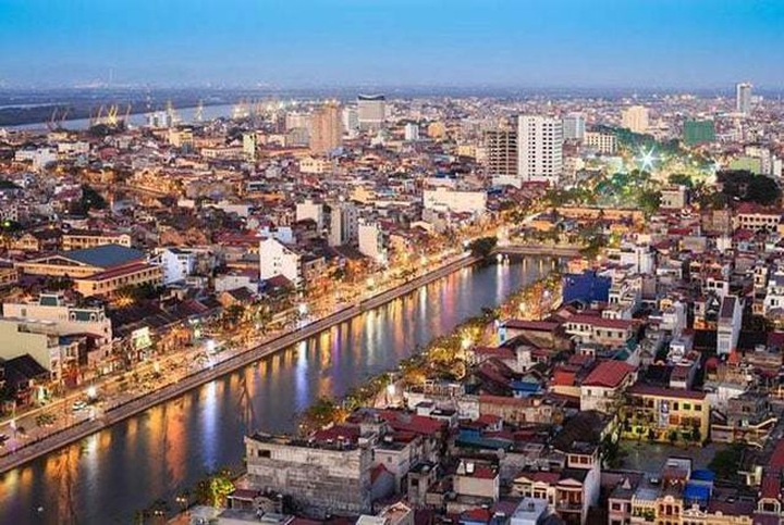 Infrastructure, investment growth help boost Haiphong - 1