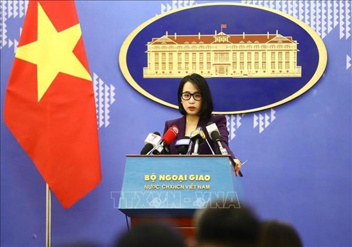 Vietnam persistently follows “One China” policy: Spokeswoman - 1