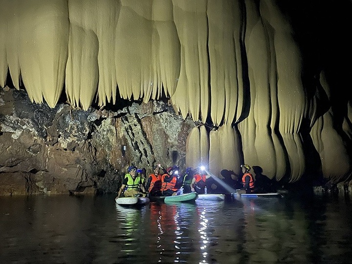 New cave discovered in Quang Binh - 2 New cave discovered in Quang Binh - 2