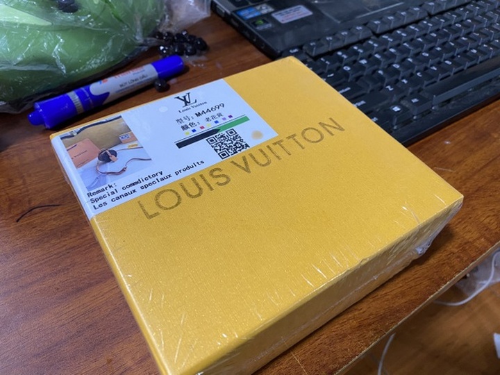 Police raid large illegal trading ring in Lao Cai - 3