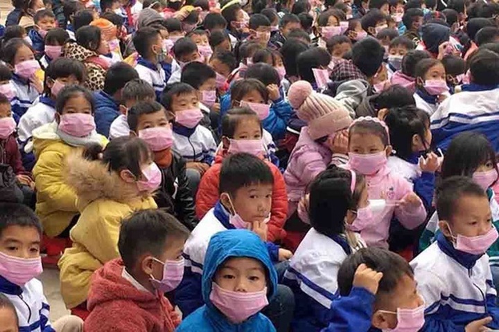 Dozens of school children suspected of contracting Coronavirus in Dien Bien - 1