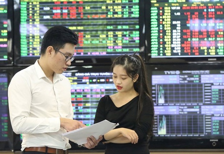 Vietnam tackles obstacles to stock market upgrade - 1