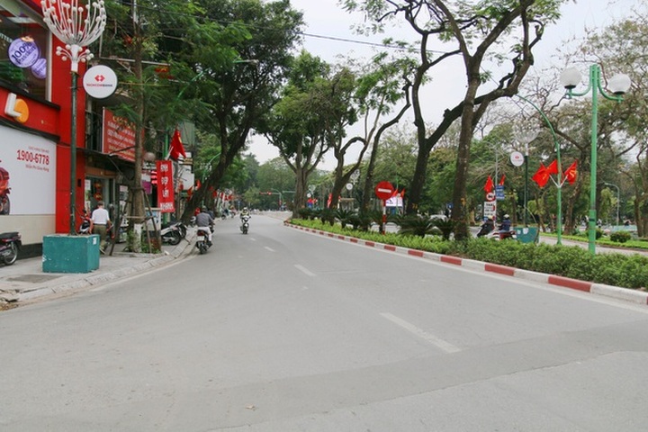 Hanoi streets deserted amid Covid-19 fear - 4