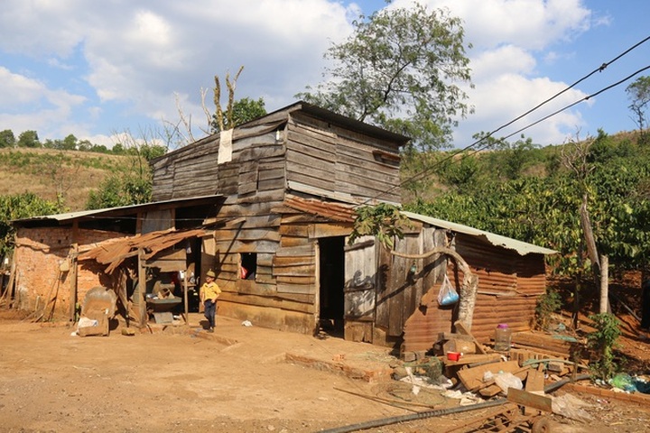 Family struggling with severe illnesses calls for help - 2 Family struggling with severe illnesses calls for help - 2