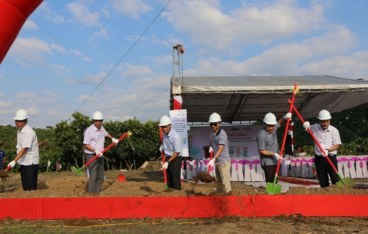 Construction starts on Dantri school site in Dak Nong - 1 Construction starts on Dantri school site in Dak Nong - 1