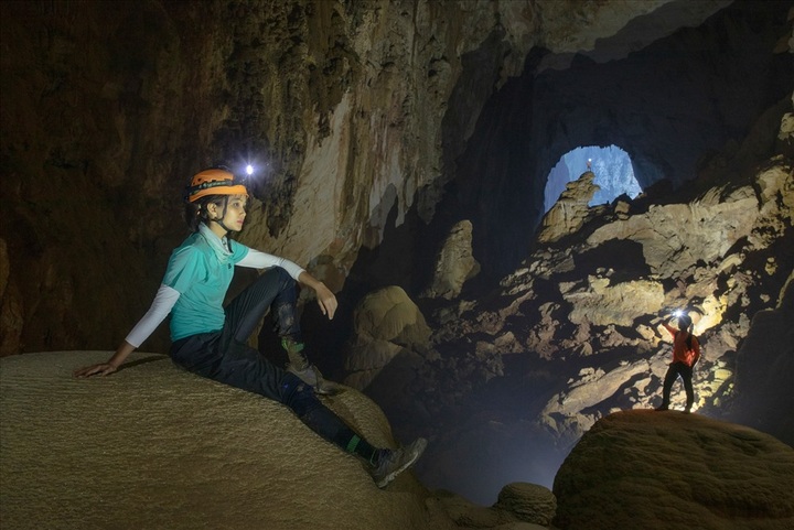 Miss Vietnam 2018 H'Hen Nie explores Son Doong Cave - 5