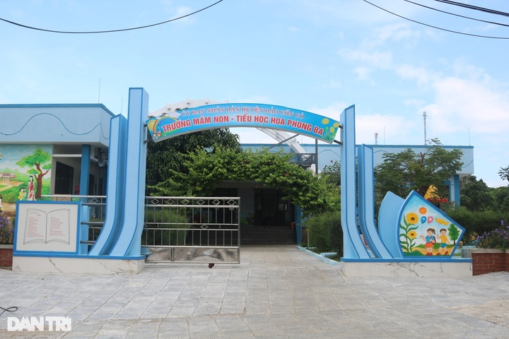 Students on Quang Tri island need support - 3