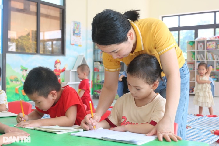 Students on Quang Tri island need support - 2