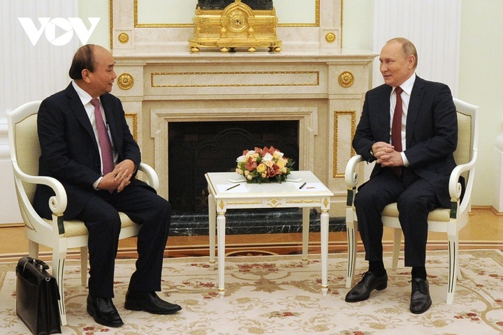 Vietnamese and Russian Presidents hold high-level talks - 1 Vietnamese and Russian Presidents hold high-level talks - 1