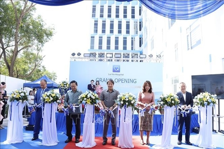 Hospital for Vietnamese expatriates in Laos inaugurated in Vientiane - 1 Hospital for Vietnamese expatriates in Laos inaugurated in Vientiane - 1