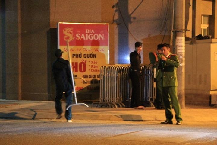 340-kilo bomb removed from Hanoi street - 6 340-kilo bomb removed from Hanoi street - 6