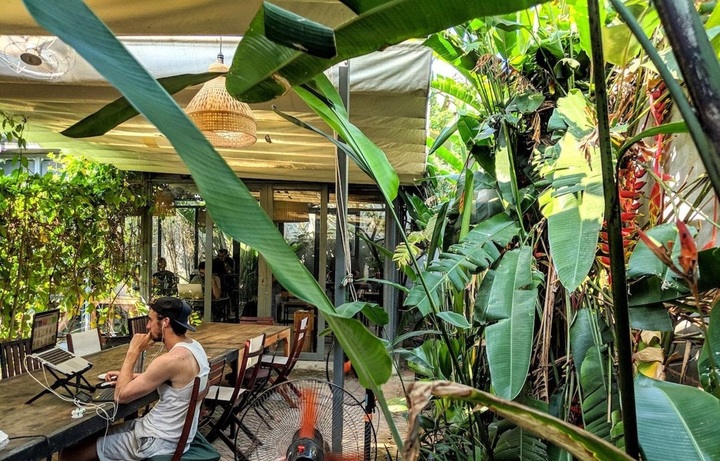 Vietnam named among 10 cheapest countries to work remotely - 1