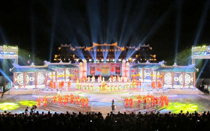Official programme for Hue Festival 2022 unveiled - 1