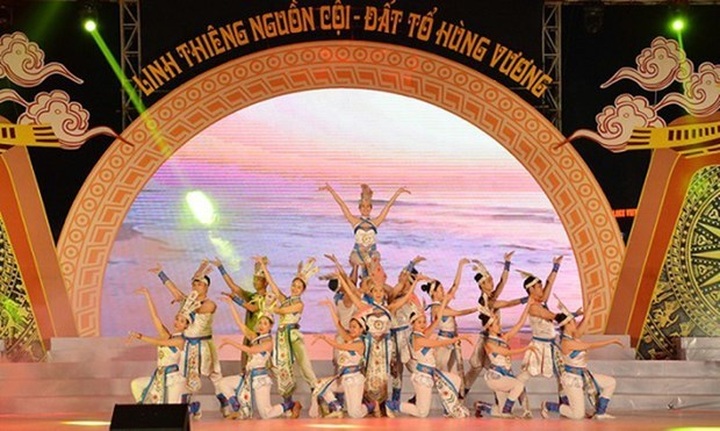 Art programme held in honour of Hung Kings - 1