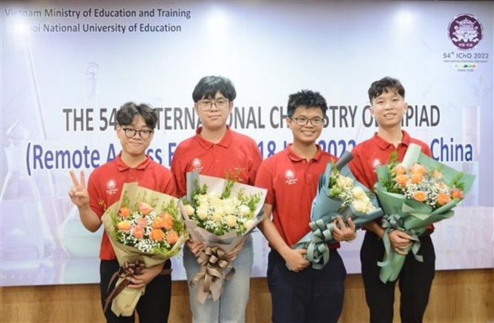 All four Vietnamese students win gold at Int’l Chemistry Olympiad 2022 - 1 All four Vietnamese students win gold at Int’l Chemistry Olympiad 2022 - 1
