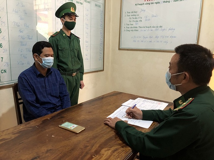 Dozens fined for illegally entering Vietnam to avoid Covid-19 quarantine rules - 1