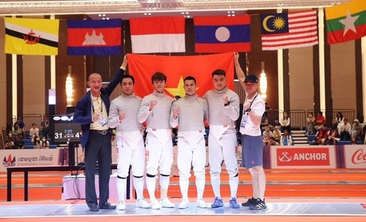 Vietnam wins gold medal in fencing at SEA Games 32 - 1 Vietnam wins gold medal in fencing at SEA Games 32 - 1