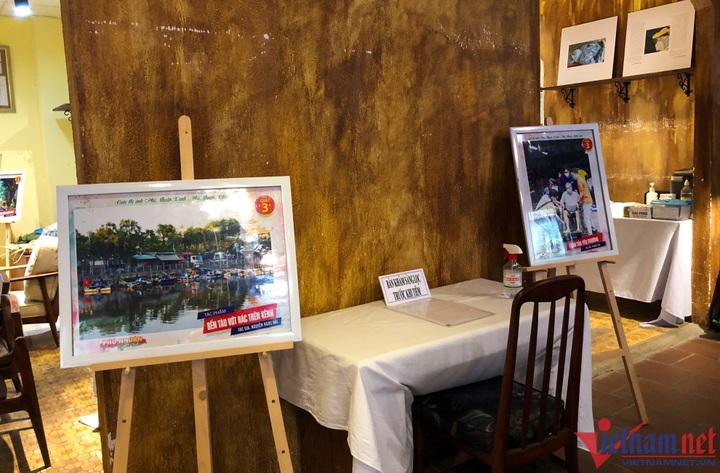 Exhibition looks back at anti-Covid-19 activity in HCM City - 7