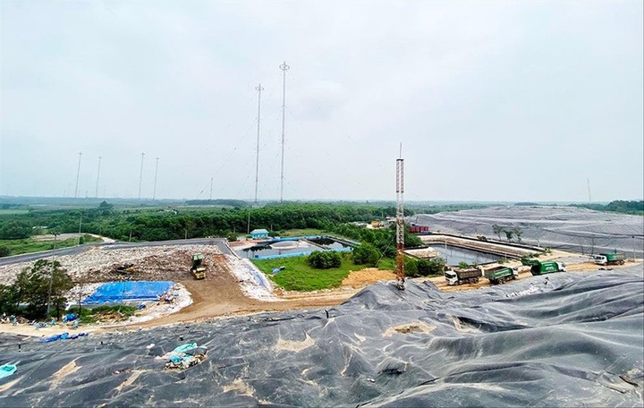 Hanoi faces waste storage crisis - 1 Hanoi faces waste storage crisis - 1