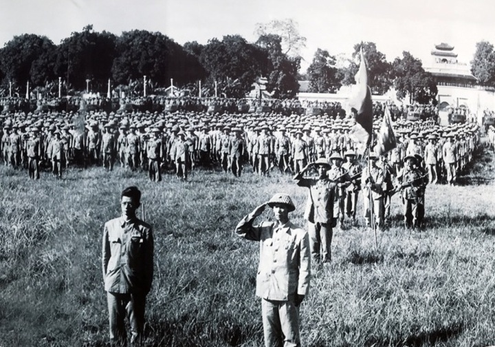 Hanoi historic flag raising ceremony 65 years ago - 5
