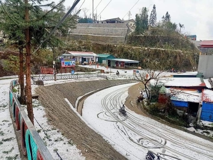 Hail ravages northern mountainous province - 2 Hail ravages northern mountainous province - 2