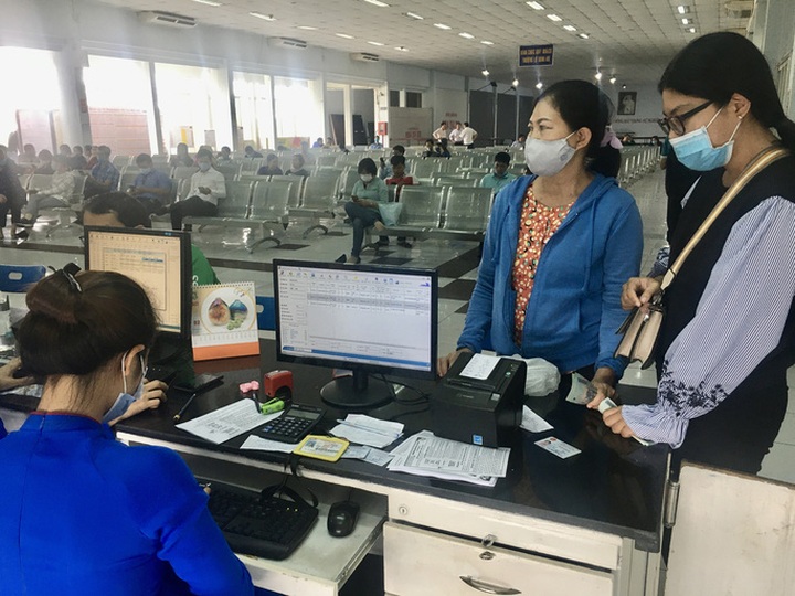 Train tickets for Tet go on sale - 1