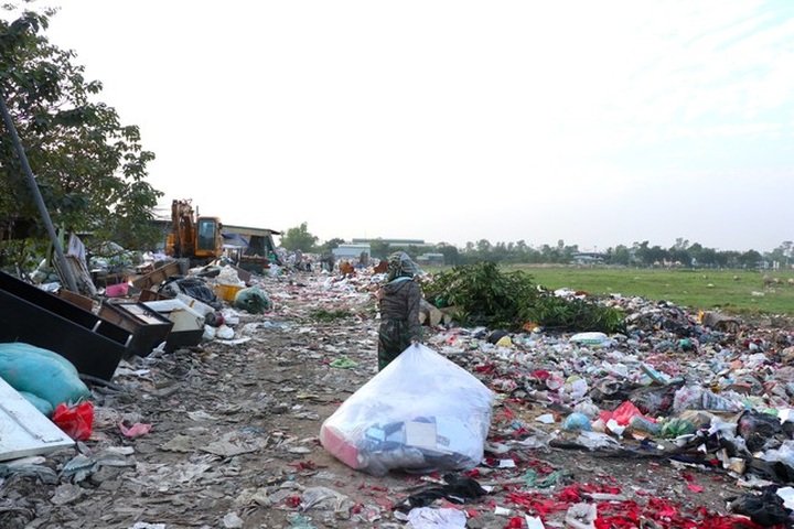 Unlicensed landfill plagues Hanoians - 3 Unlicensed landfill plagues Hanoians - 3