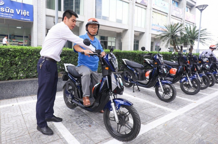 Hanoi electric bike rental fails to find riders - 1